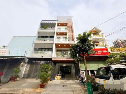 Bán Cần Cần Hyundai Tầng 1 Sảnh Thương Mại 720m², Siêu Hiếm